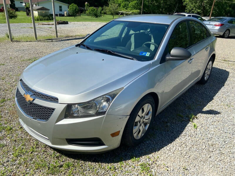 2014 Chevrolet Cruze for sale at LITTLE BIRCH PRE-OWNED AUTO & RV SALES in Little Birch WV