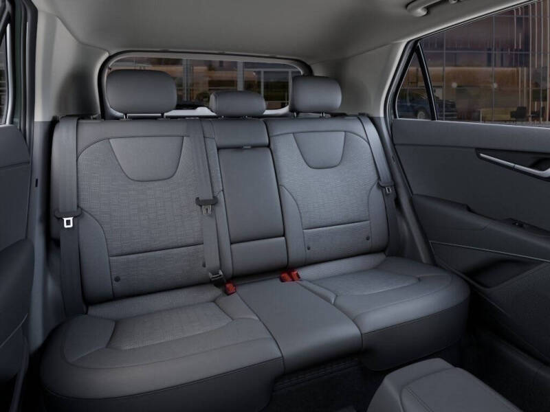 2024 Kia Niro SX Touring