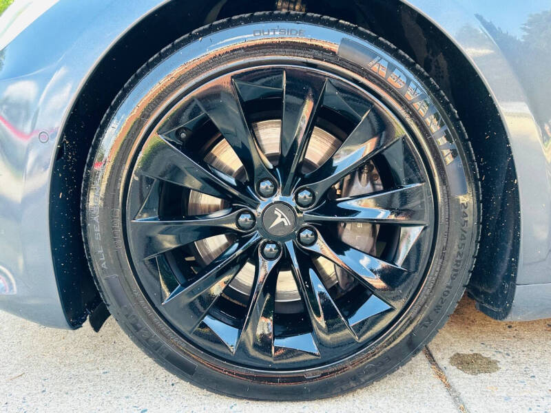 2016 Tesla Model S 75D