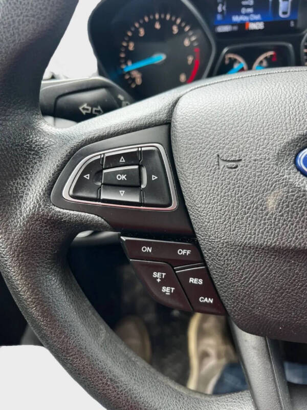 2019 Ford Escape S