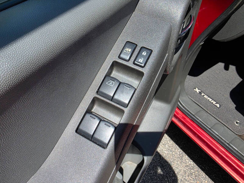 2014 Nissan Xterra S