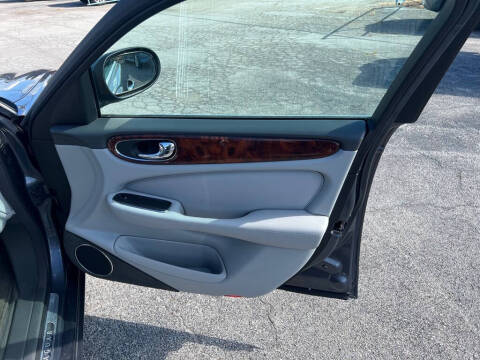 2004 Jaguar XJ-Series XJ8