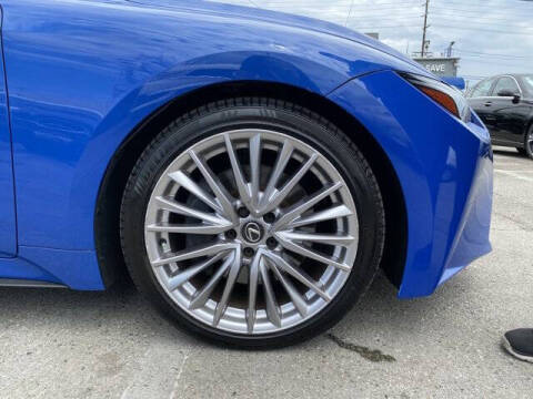 2023 Lexus IS 300