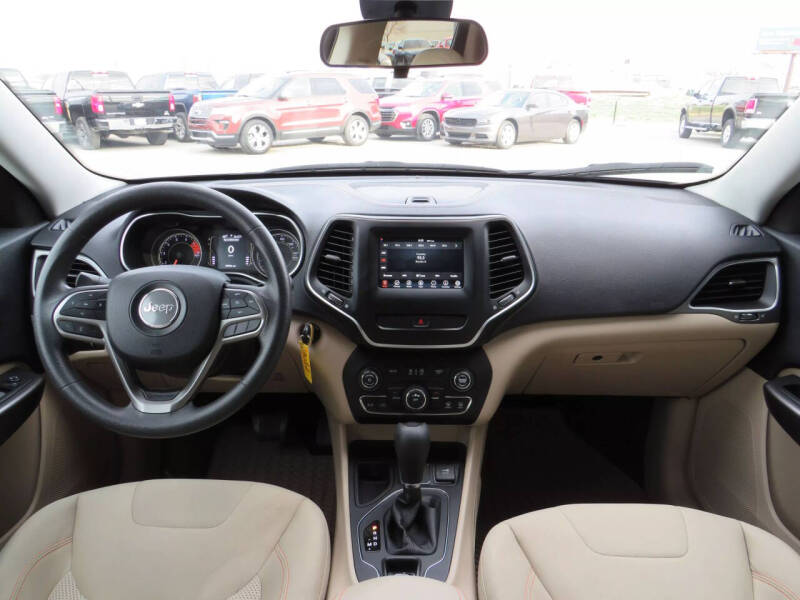 2019 Jeep Cherokee Latitude