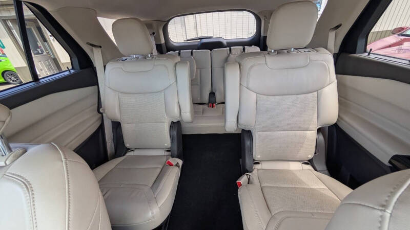 2022 Ford Explorer Platinum