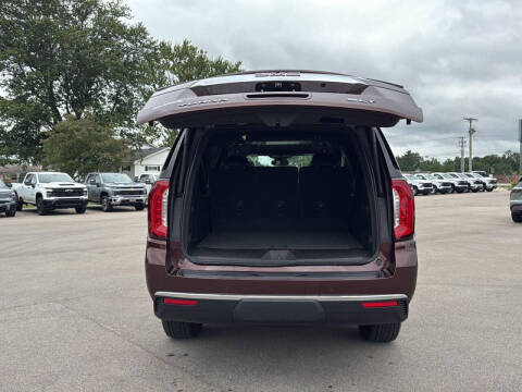 2023 GMC Yukon XL SLT