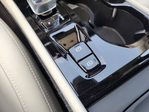 2026 Volvo XC40 B5 Ultra