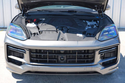 2024 Porsche Cayenne Turbo E-Hybrid Coupe