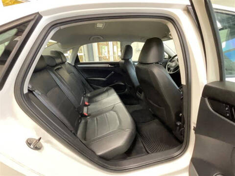 2013 Volkswagen Passat Wolfsburg Edition