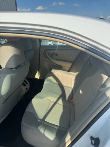 2016 Ford Taurus SEL