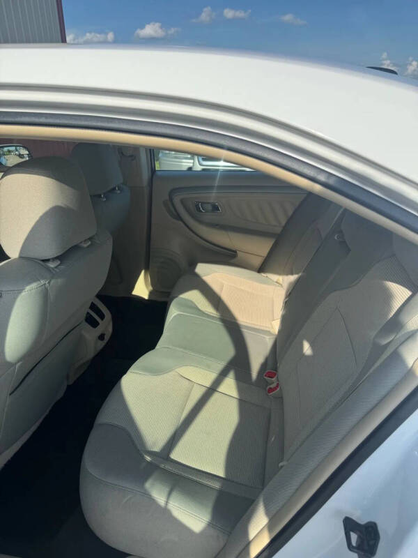 2016 Ford Taurus SEL