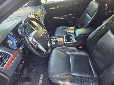 2012 Chrysler 300 Limited