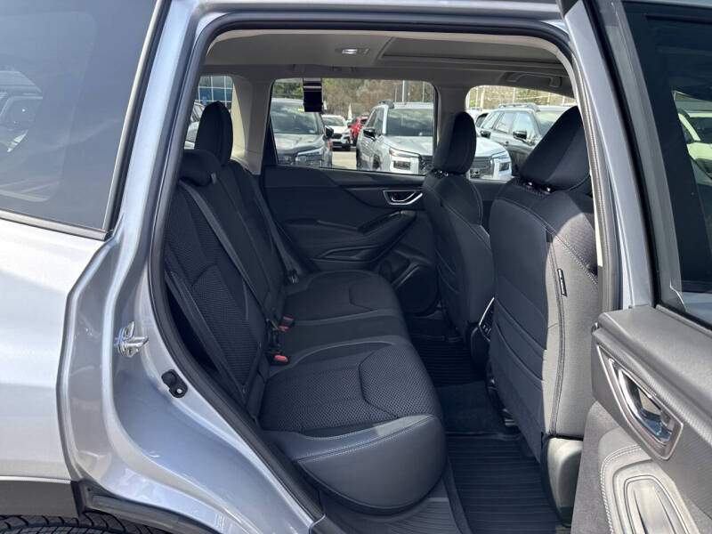 2024 Subaru Forester Premium