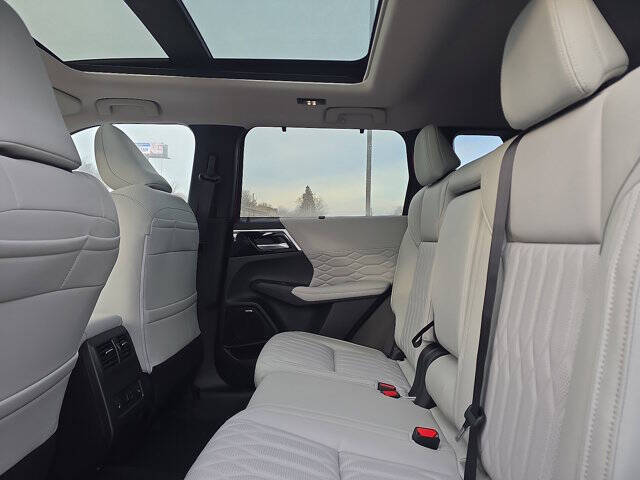 2026 Mitsubishi Outlander SEL