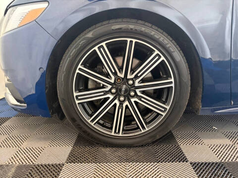 2018 Lincoln Continental Reserve