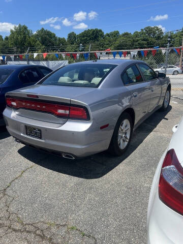 2011 Dodge Charger SE