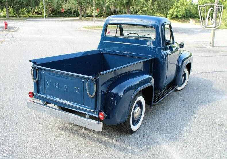 1953 Ford F-100
