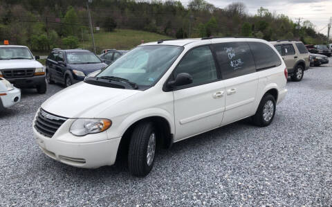 2005 Chrysler Town and Country for sale at Bailey's Auto Sales in Cloverdale VA