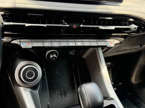 2024 Alfa Romeo Tonale Hybrid Ti