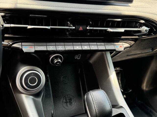2024 Alfa Romeo Tonale Hybrid Ti