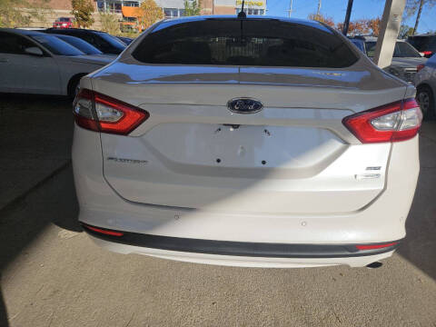 2015 Ford Fusion SE