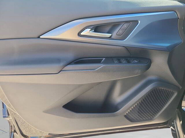 2026 Chevrolet Equinox EV LT 2