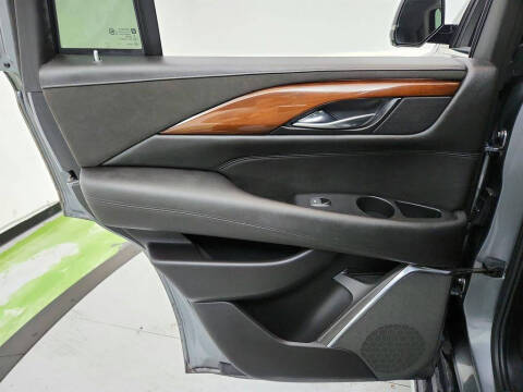 2020 Cadillac Escalade Luxury