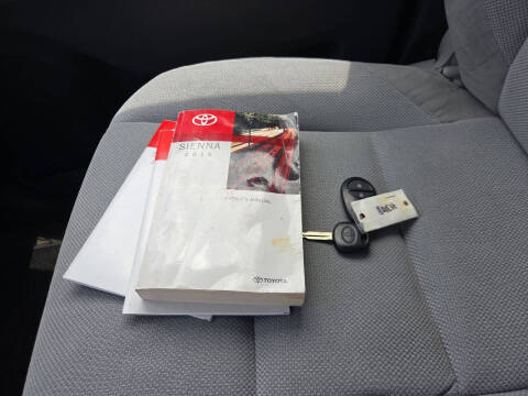 2016 Toyota Sienna L 7-Passenger