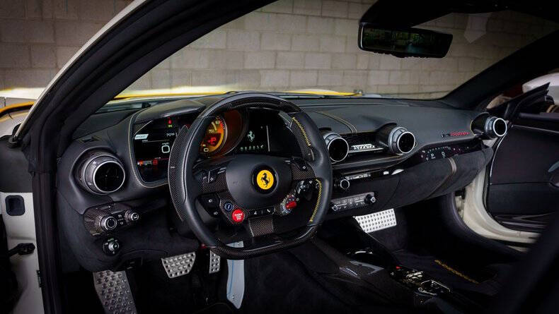 2022 Ferrari 812 Competizione