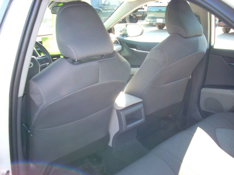 2022 Toyota Camry LE