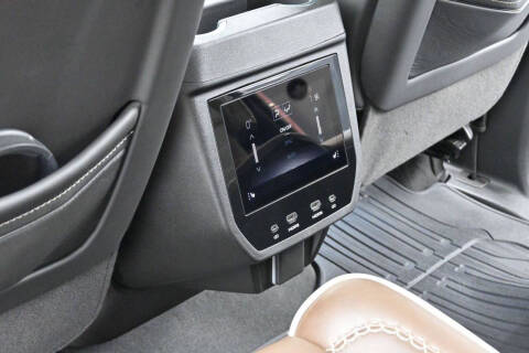 2025 GMC Yukon Denali Ultimate