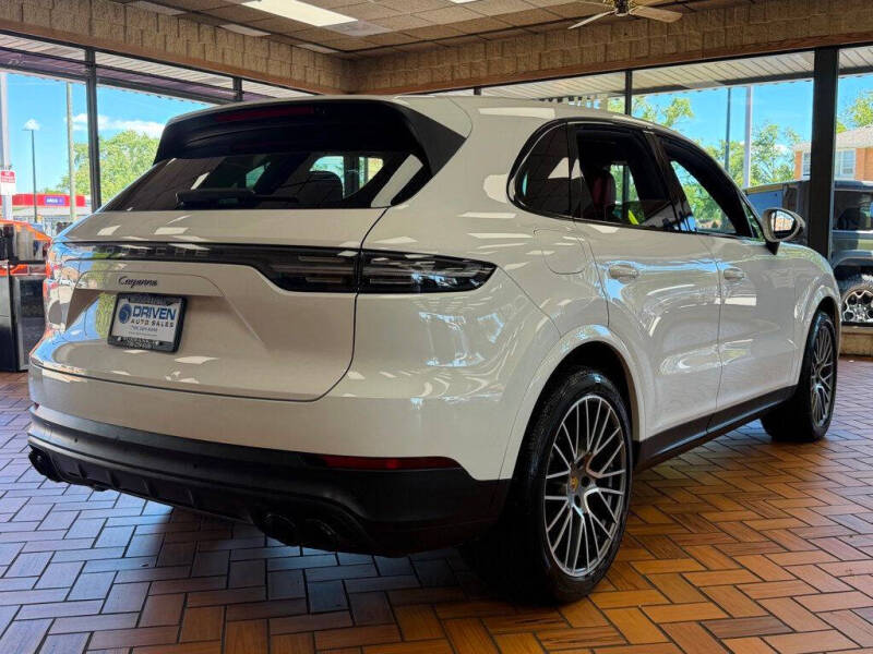 2023 Porsche Cayenne