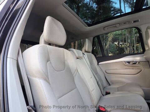 2018 Volvo XC90 T6 Momentum