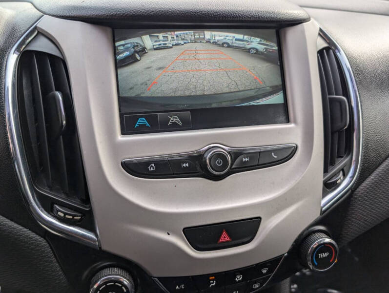 2018 Chevrolet Cruze LS Auto