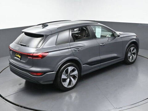 2025 Audi Q6 e-tron quattro Premium Plus