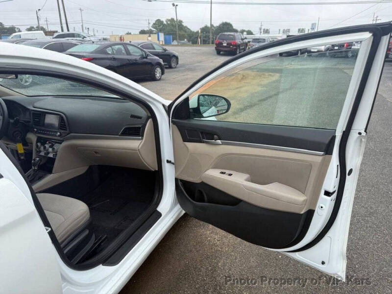 2019 Hyundai Elantra