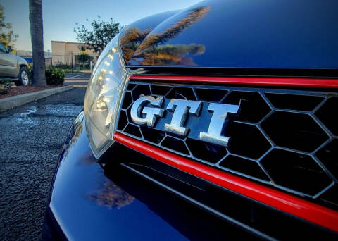 2012 Volkswagen GTI Base PZEV