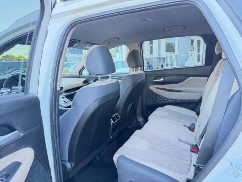 2022 Hyundai Santa Fe SEL