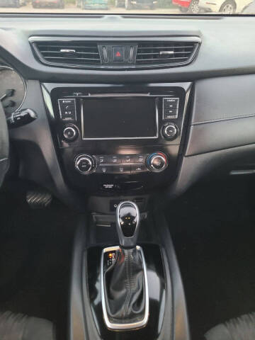 2020 Nissan Rogue SV