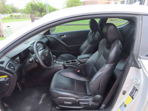 2012 Hyundai Genesis Coupe 3.8 Track