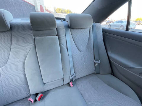 2011 Toyota Camry LE