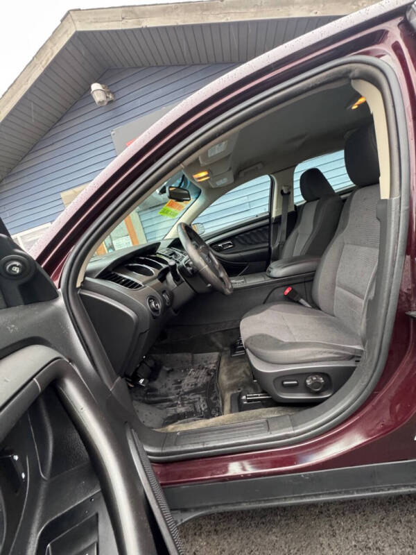 2011 Ford Taurus SEL