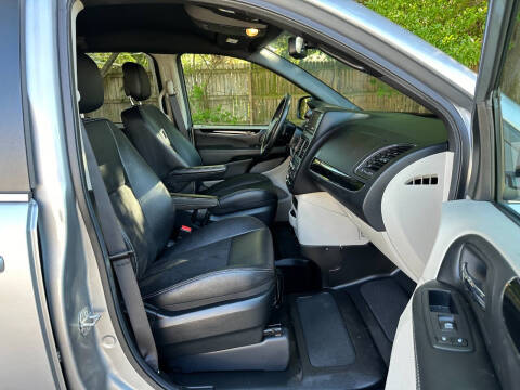 2020 Dodge Grand Caravan SXT