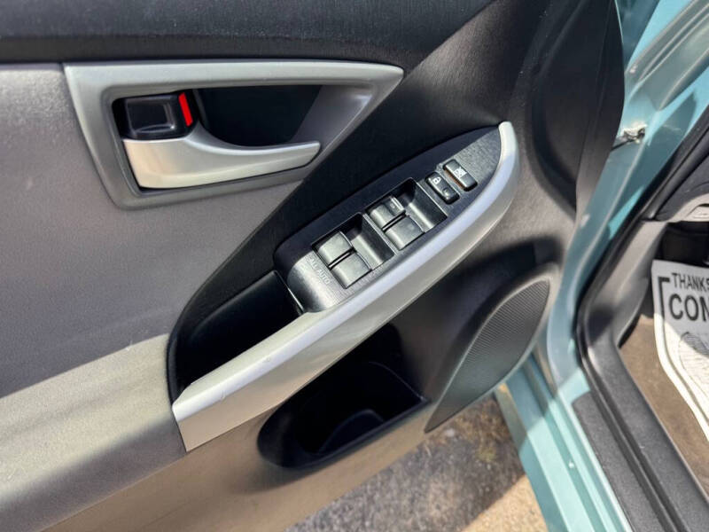 2014 Toyota Prius Two