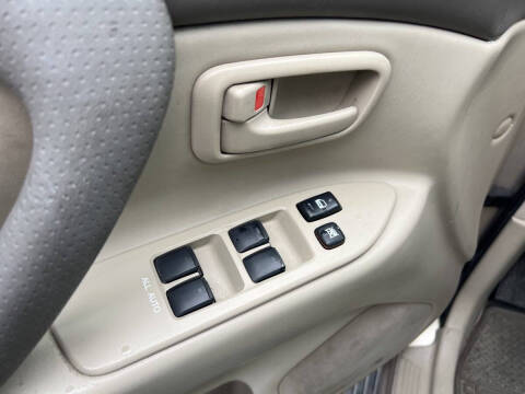 2004 Toyota Land Cruiser