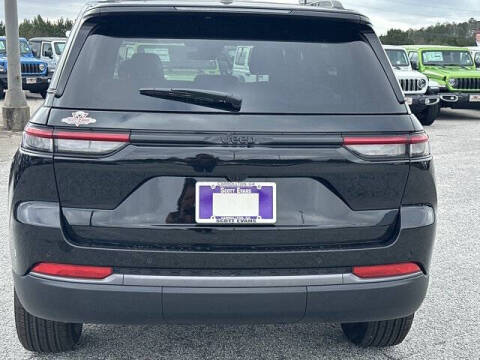 2026 Jeep Grand Cherokee Altitude