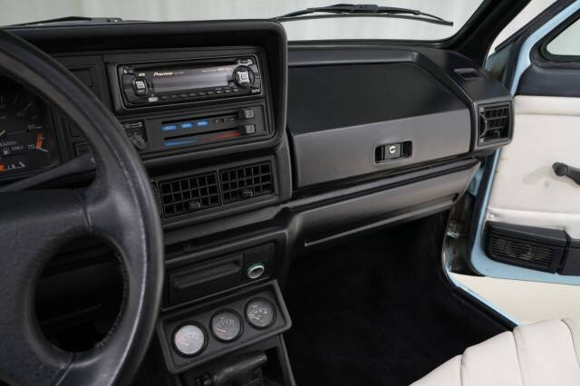 1989 Volkswagen Cabriolet Boutique