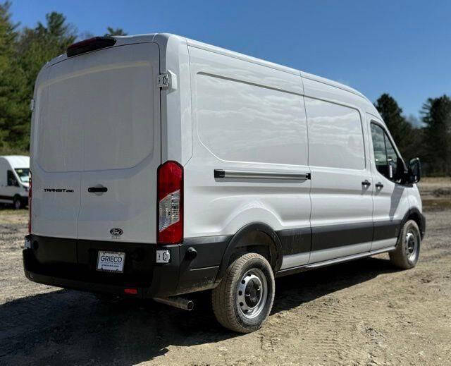 2026 Ford Transit 250
