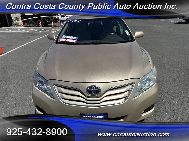 2010 Toyota Camry LE