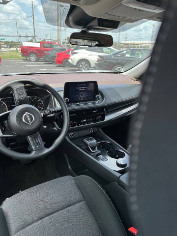2023 Nissan Rogue SV